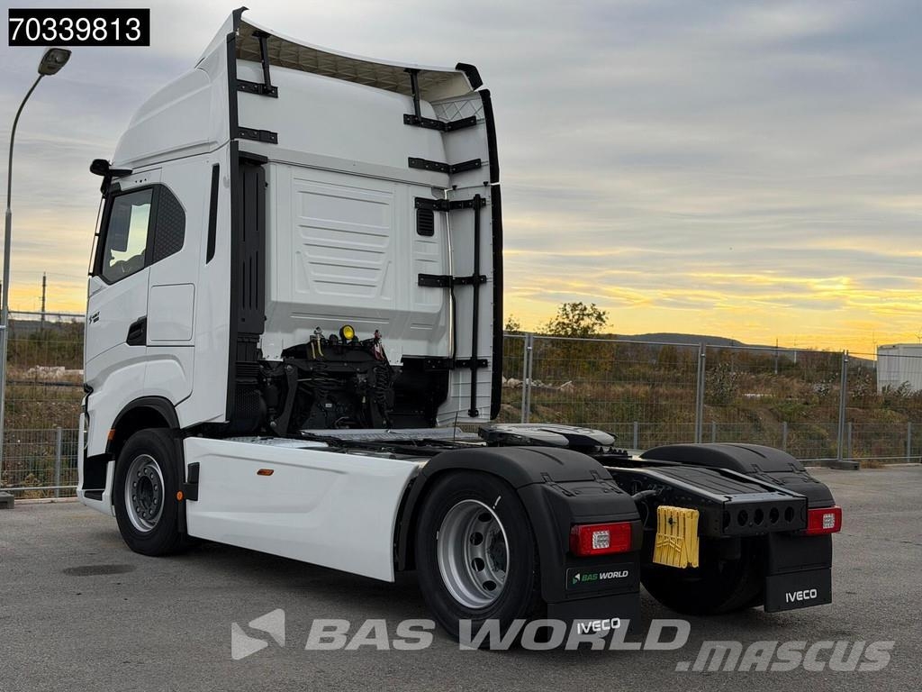 Iveco S-Way 500 4X2 NEW! HPEB 2x tanks Standklima Navi L Vilcēji