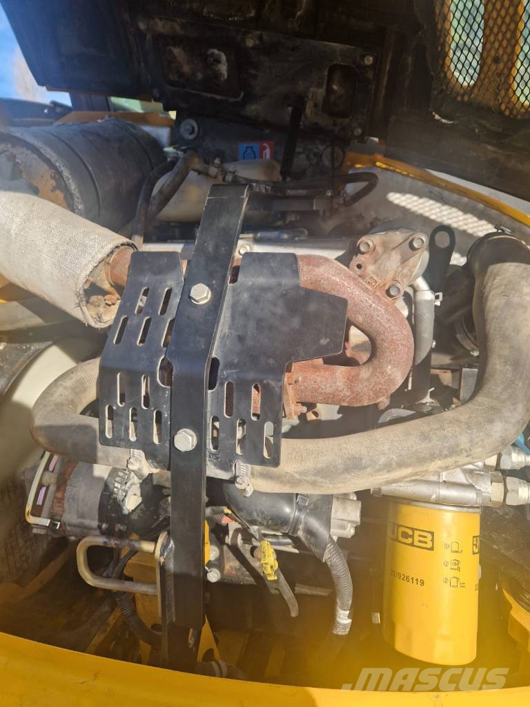 JCB 8065 حفارات وسط 7 طن - 12 طن