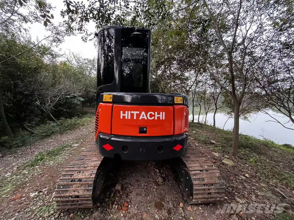 Hitachi ZX 50 小型挖掘机