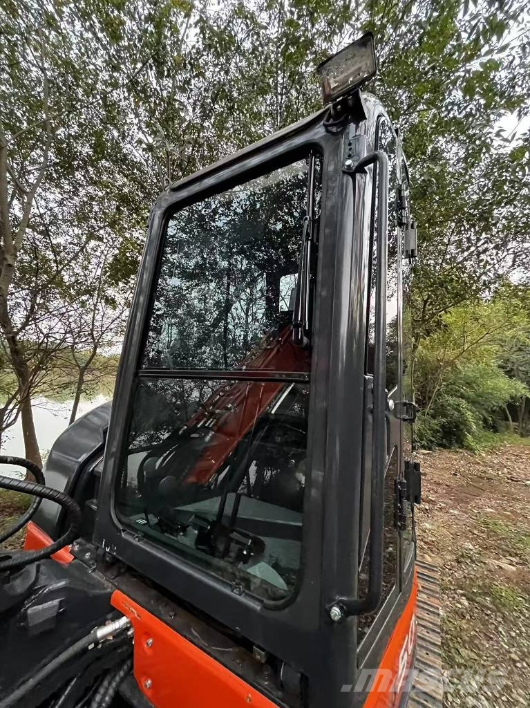 Hitachi ZX 50 小型挖掘机