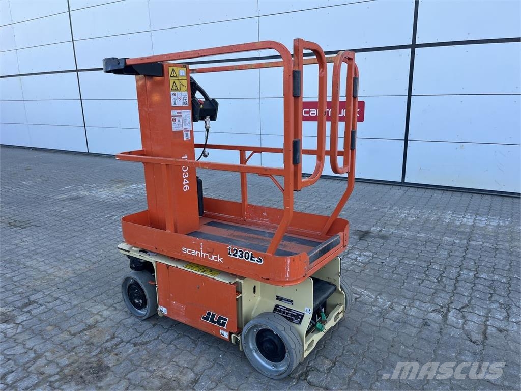 JLG 1230ES 垂直昇降型リフト