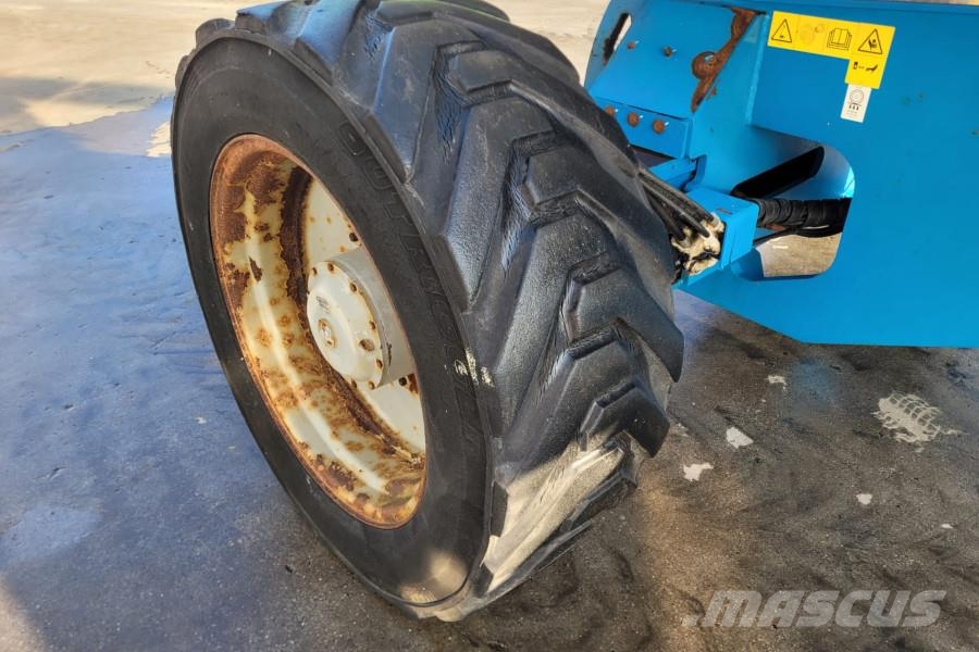 Genie S125 As-Is, Diesel, 4x4x4 Drive, 40.1m Working Hei 견인식 전동이동 리프트