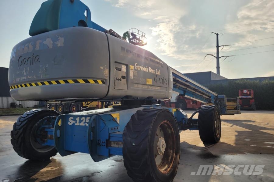 Genie S125 As-Is, Diesel, 4x4x4 Drive, 40.1m Working Hei 견인식 전동이동 리프트