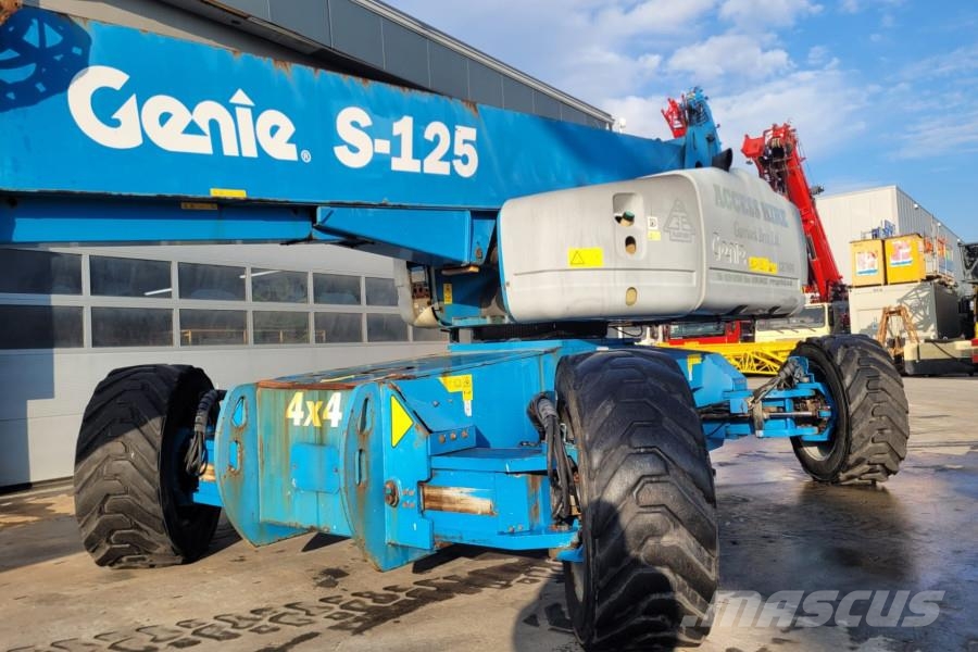 Genie S125 As-Is, Diesel, 4x4x4 Drive, 40.1m Working Hei 견인식 전동이동 리프트