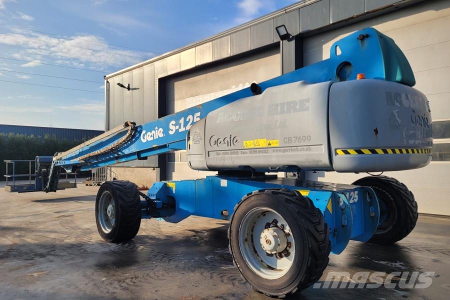 Genie S125 As-Is, Diesel, 4x4x4 Drive, 40.1m Working Hei Plataformas con brazo de elevación telescópico