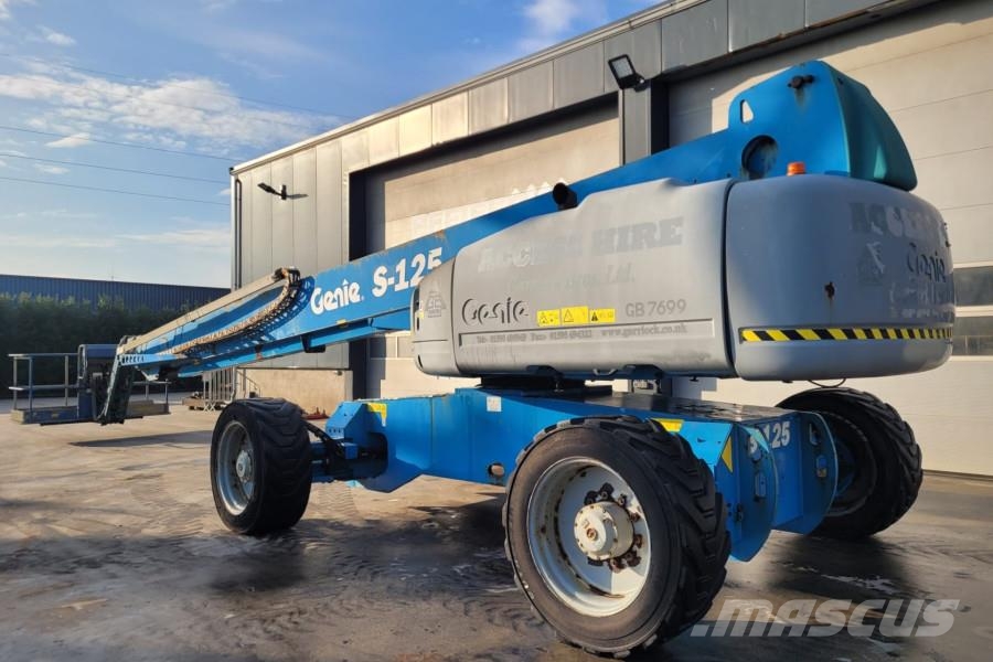 Genie S125 As-Is, Diesel, 4x4x4 Drive, 40.1m Working Hei 견인식 전동이동 리프트