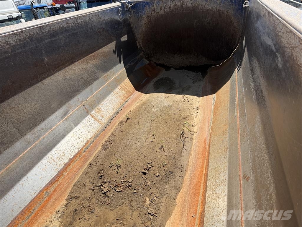 MAN TGS VIN 747 Camiones bañeras basculantes o volquetes