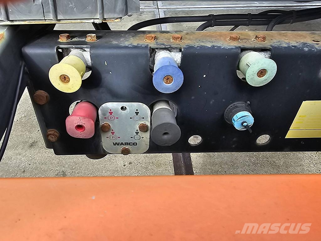 Broshuis MULTI telescopeerbaar Containerauflieger