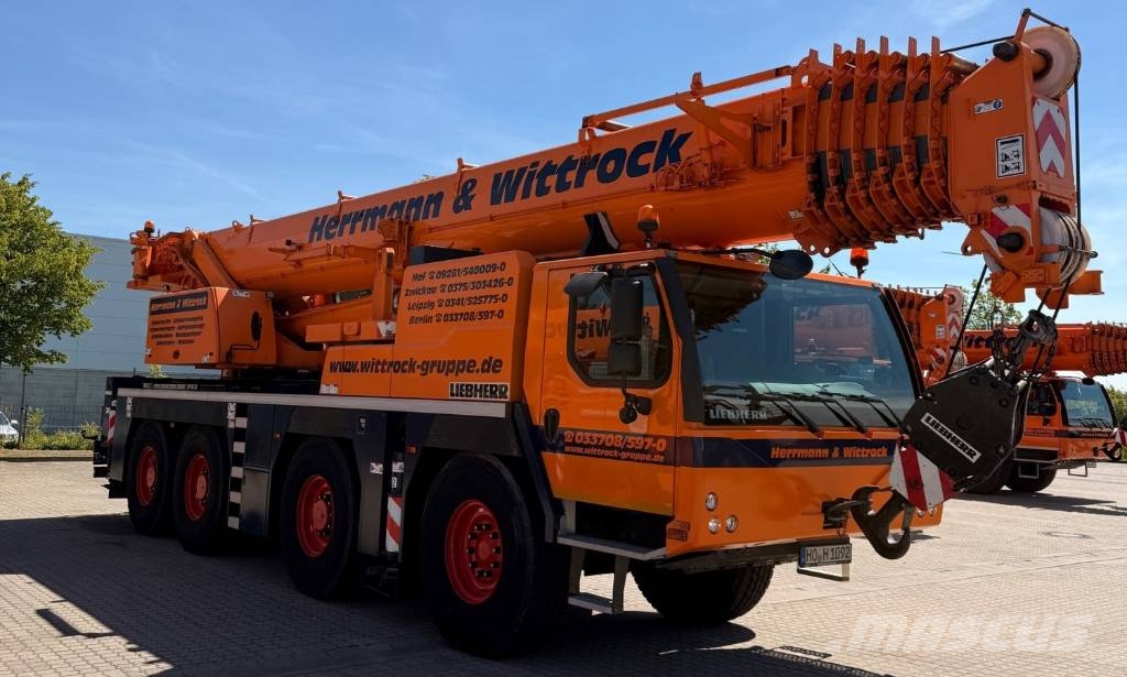 Liebherr LTM 1090-4.2 全路面起重機/吊車