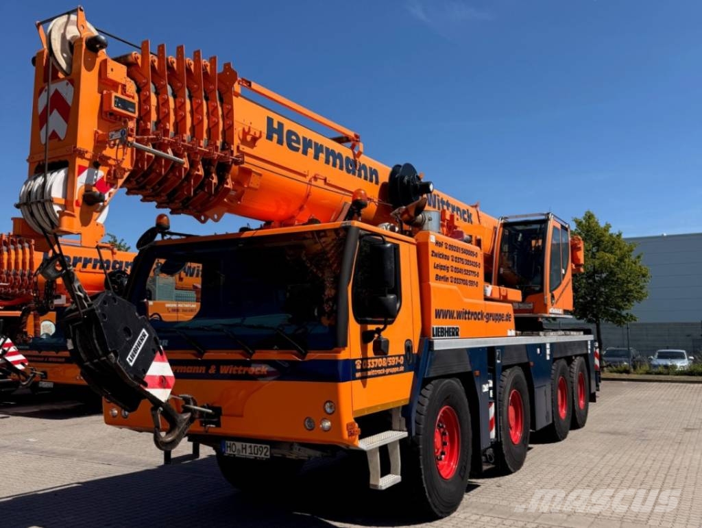 Liebherr LTM 1090-4.2 全路面起重機/吊車