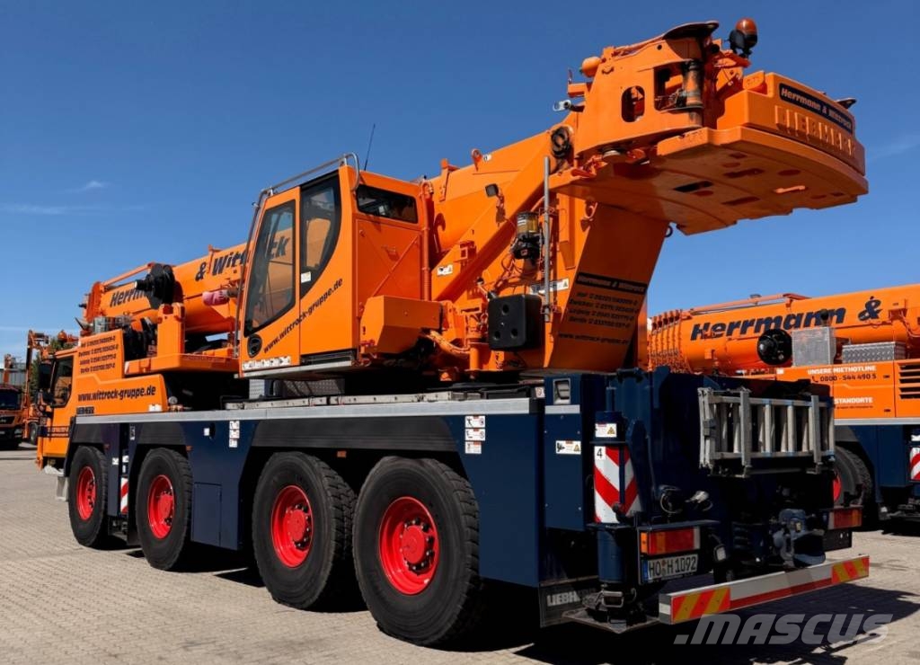 Liebherr LTM 1090-4.2 全路面起重機/吊車