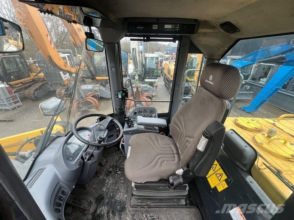 Komatsu WA 500-6 Incarcator pe pneuri