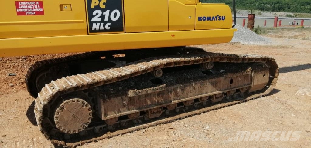 Komatsu PC210NLC-11E0 Εκσκαφείς με ερπύστριες