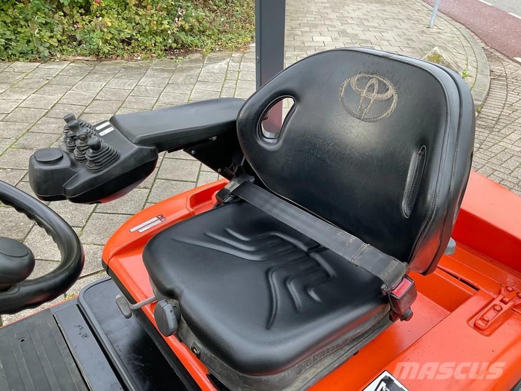 Toyota 7FBMF25 2500KG 3.50METER HEFTRUCK Electric forklifts