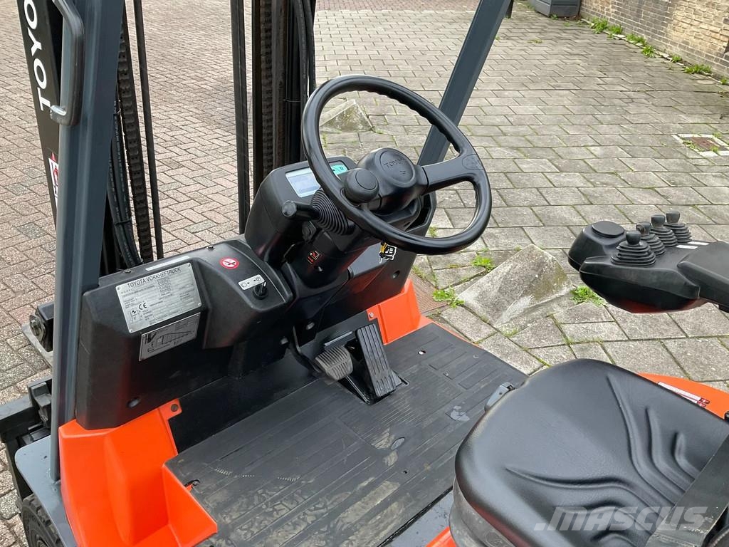 Toyota 7FBMF25 2500KG 3.50METER HEFTRUCK Electric forklifts