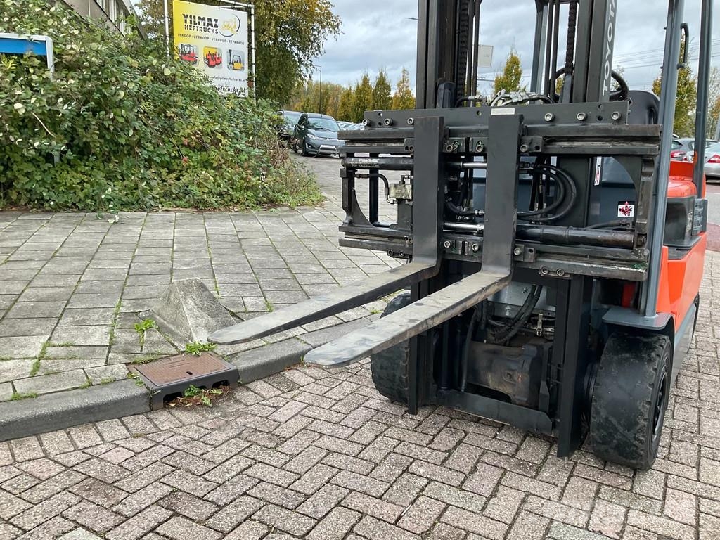 Toyota 7FBMF25 2500KG 3.50METER HEFTRUCK Electric forklifts
