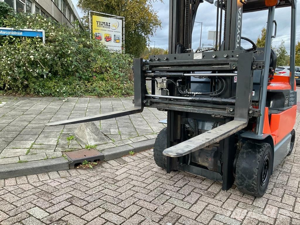 Toyota 7FBMF25 2500KG 3.50METER HEFTRUCK Electric forklifts