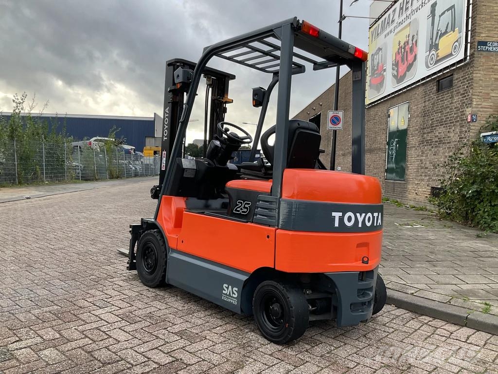 Toyota 7FBMF25 2500KG 3.50METER HEFTRUCK Electric forklifts