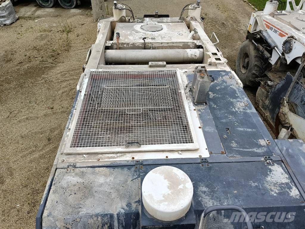 Wirtgen WR 2400 Asphalt recyclers