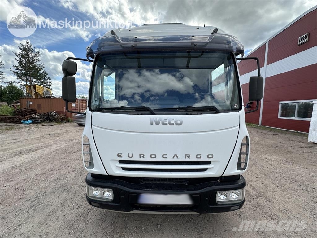 Iveco 80 E Tector A Camiones de caja de lona