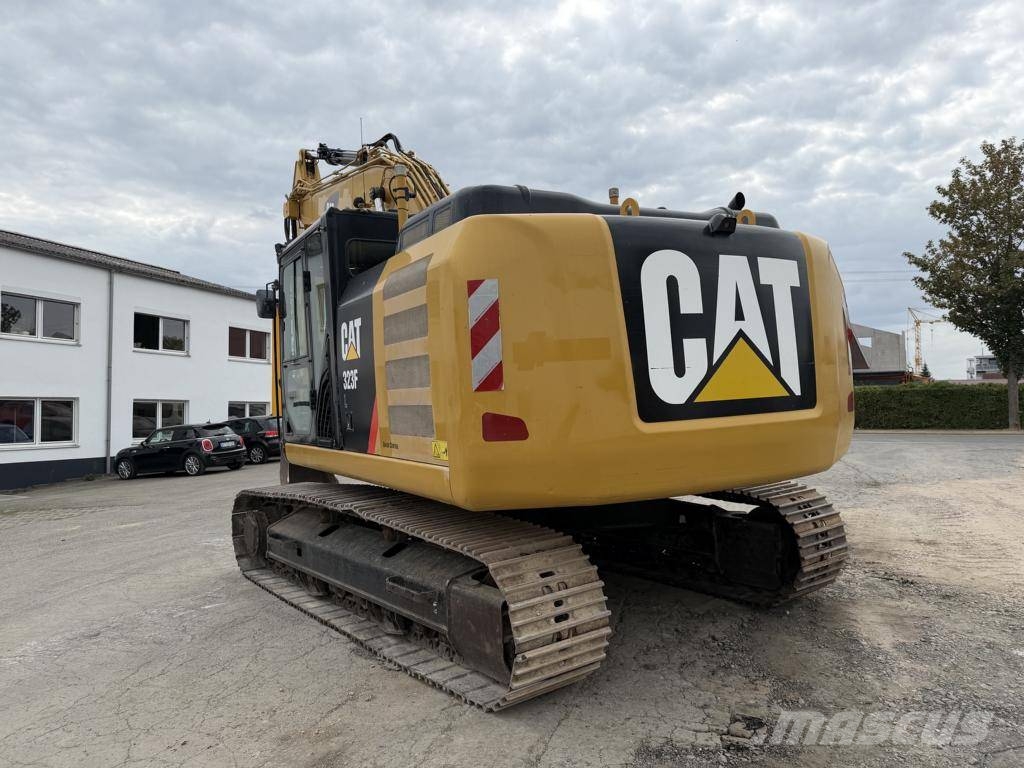 CAT 323 F L حفارات زحافة