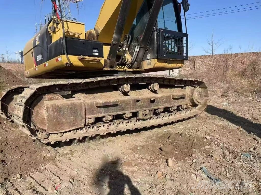 CAT 329 D2 Roomikekskavaatorid