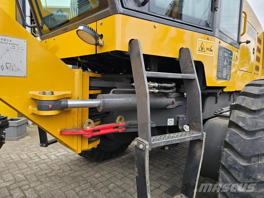 XCMG GR165 معدات تمهيد الطرق
