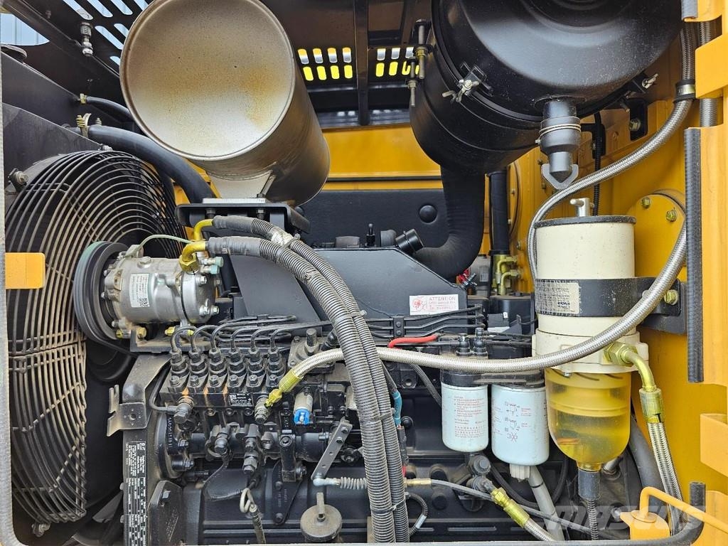 XCMG GR165 معدات تمهيد الطرق