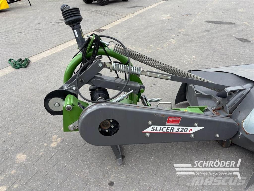 Fendt SLICER 320 P Žacie stroje