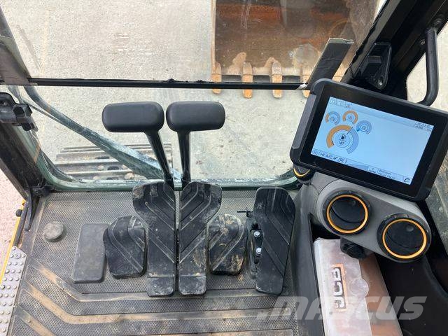 JCB 220 X Lánctalpas kotrók
