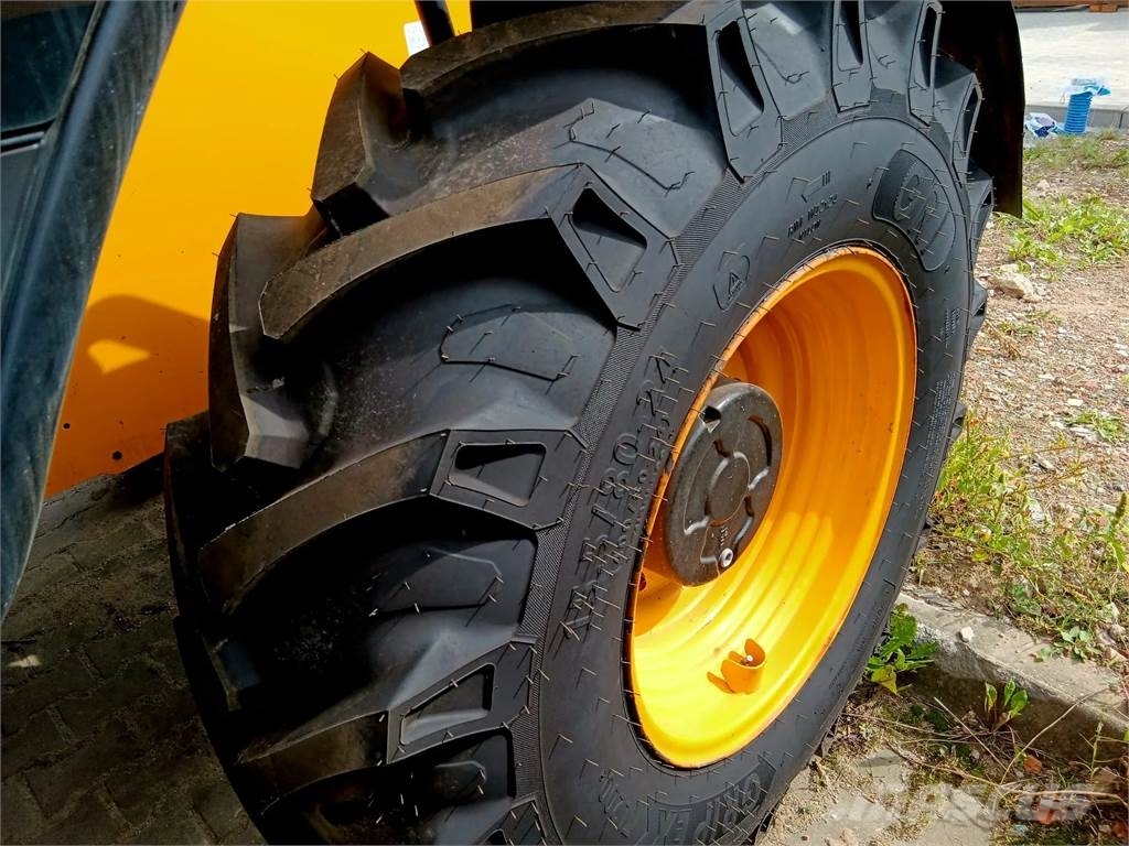 JCB 535-95 Verreikers