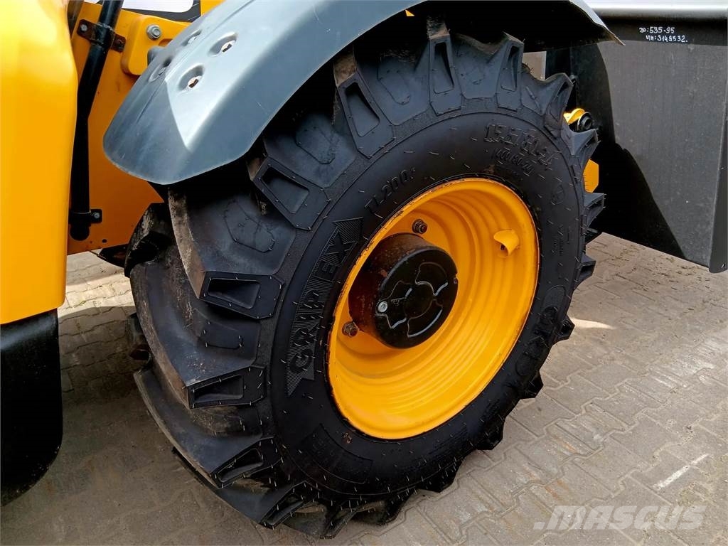 JCB 535-95 Verreikers