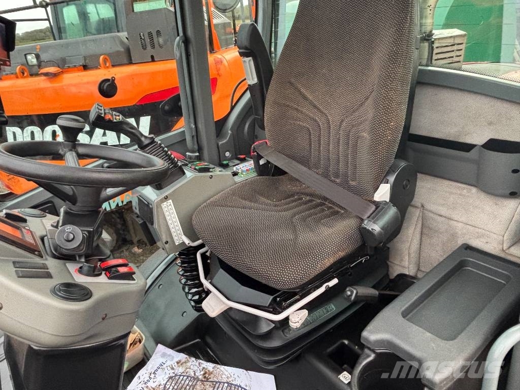 Weidemann 5080T 輪胎式裝載機