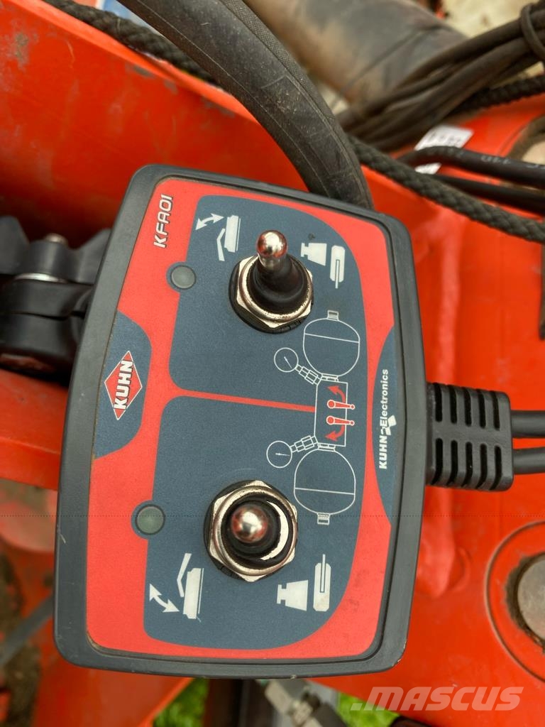 Kuhn GMD 8730-FF + GMD 3125F FF Niidukid