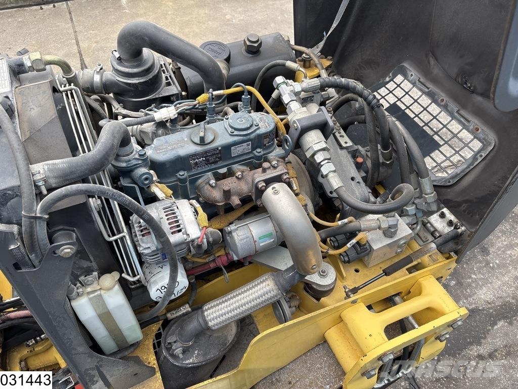 Bomag BW 100ADM-5 2252h, 15.1KW Kiti volai