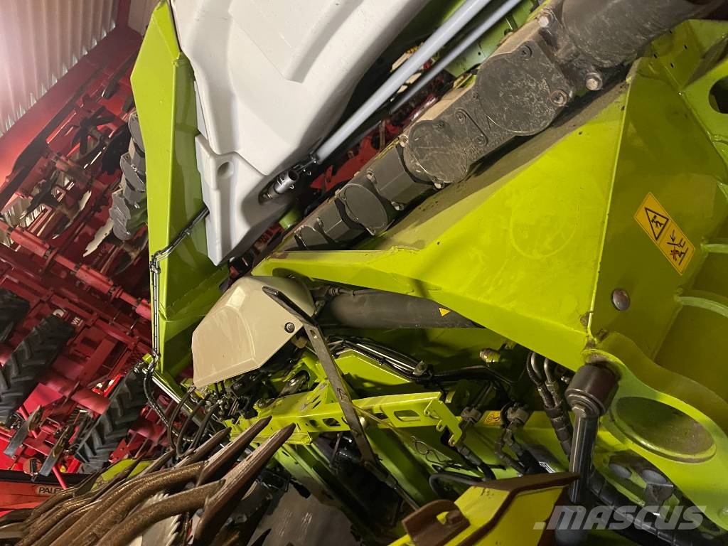 CLAAS Orbis 900 Príslušenstvo strojov na seno a krmivo