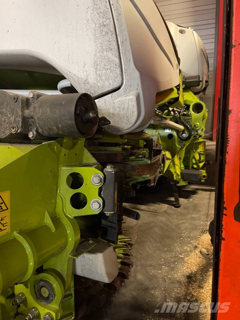 CLAAS Orbis 900 Príslušenstvo strojov na seno a krmivo