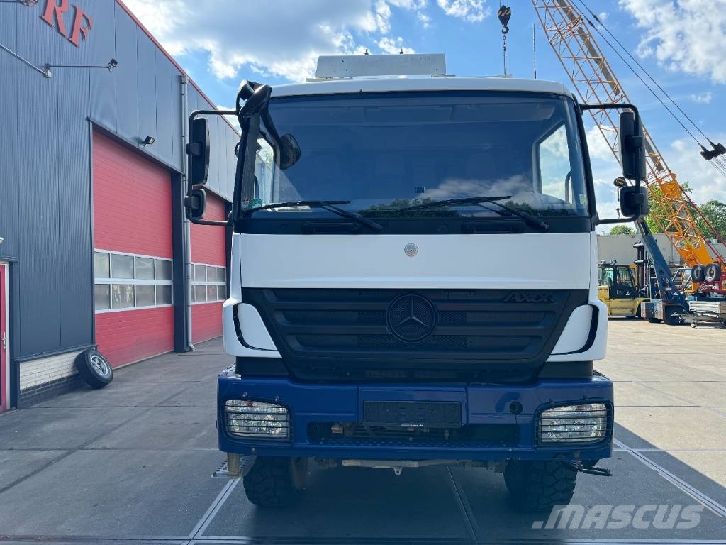 Mercedes-Benz 1829 A 4x4 Axor - R Flatbed / Dropside trucks