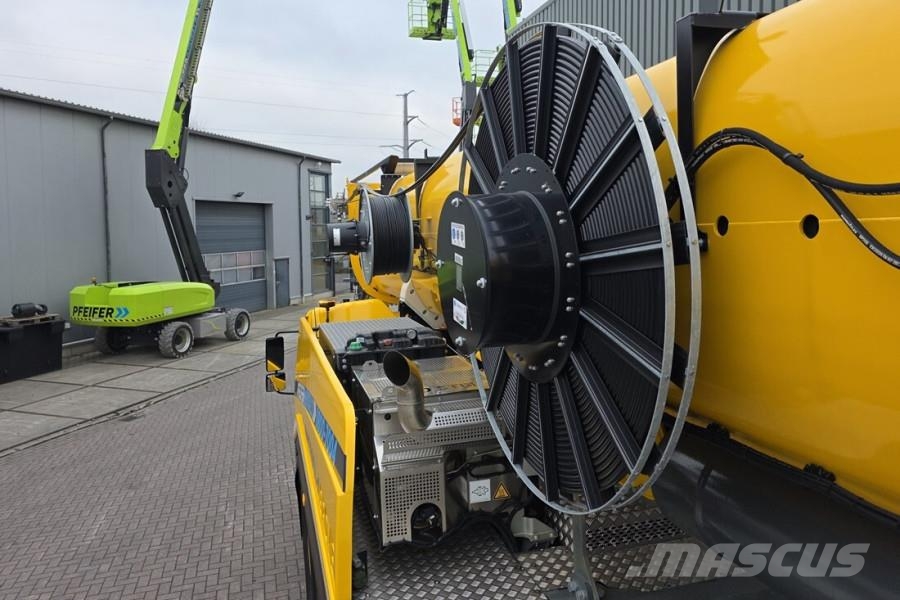 Grove GMK6300L-1 Available For Rent, Dutch Registration, رافعات صالحة لكل أنواع الطرق