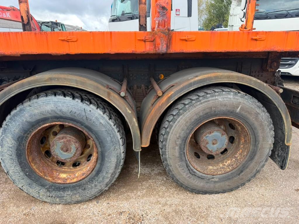 Iveco AD260T33W Caminhões basculantes