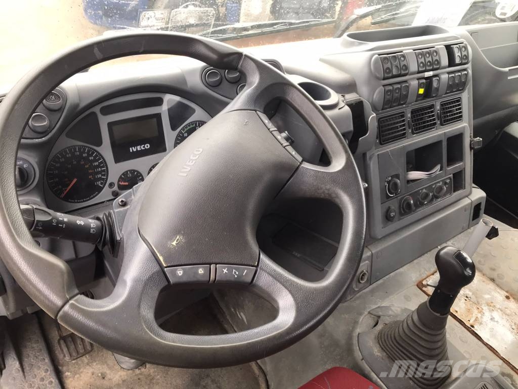 Iveco AD260T33W Caminhões basculantes
