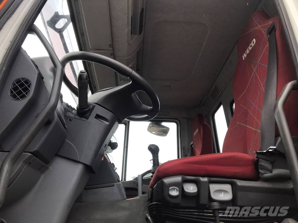 Iveco AD260T33W Caminhões basculantes