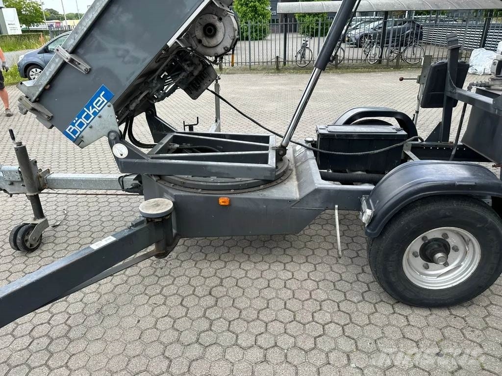 Böcker 34/1-8LH Construction hoists