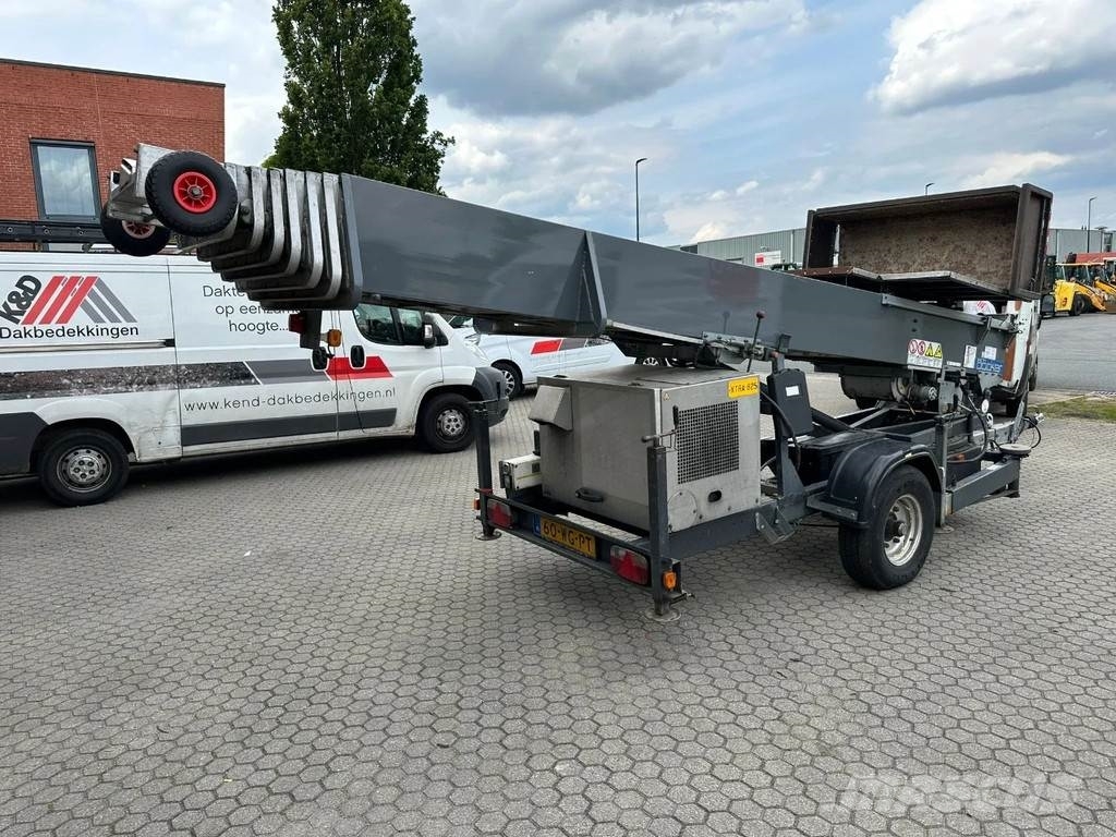 Böcker 34/1-8LH Construction hoists