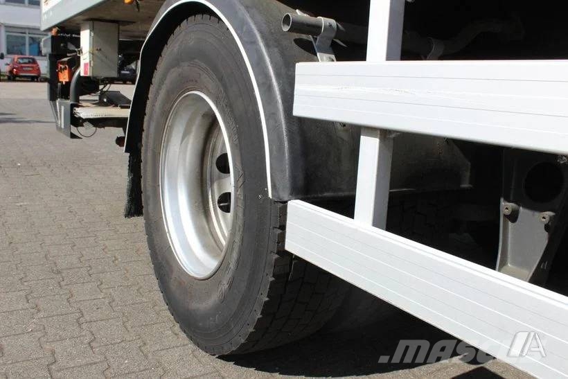 Renault D 240--R:061 Camion frigorifique