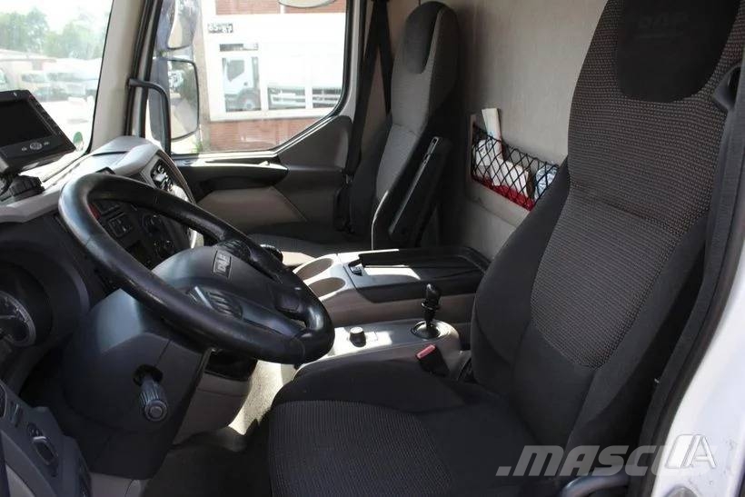 Renault D 240--R:061 Camion frigorifique