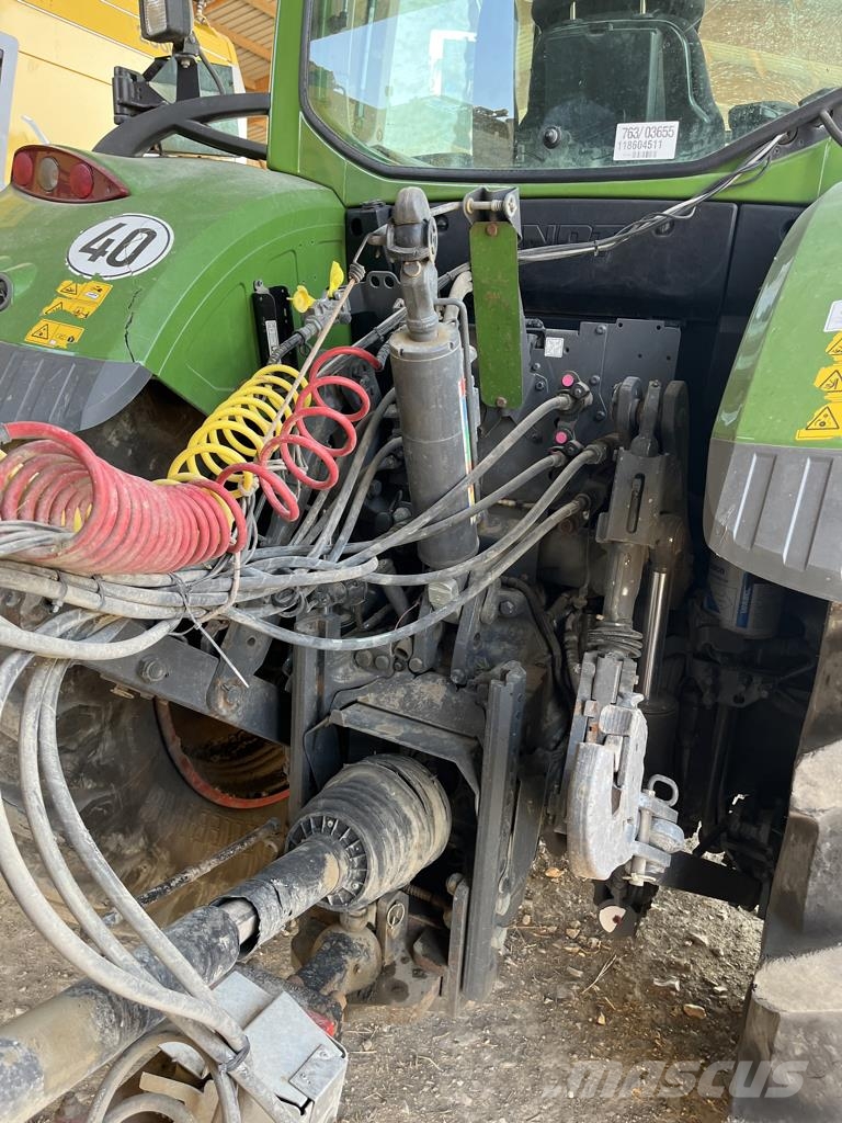 Fendt 720 GEN6 POWER S2 + CHARGEUR QUICK Q78 2013 Traktorit