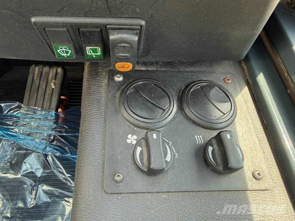 Toyota 8 FBMT 50 شاحنات ذات رافعات شوكية تعمل بالكهرباء