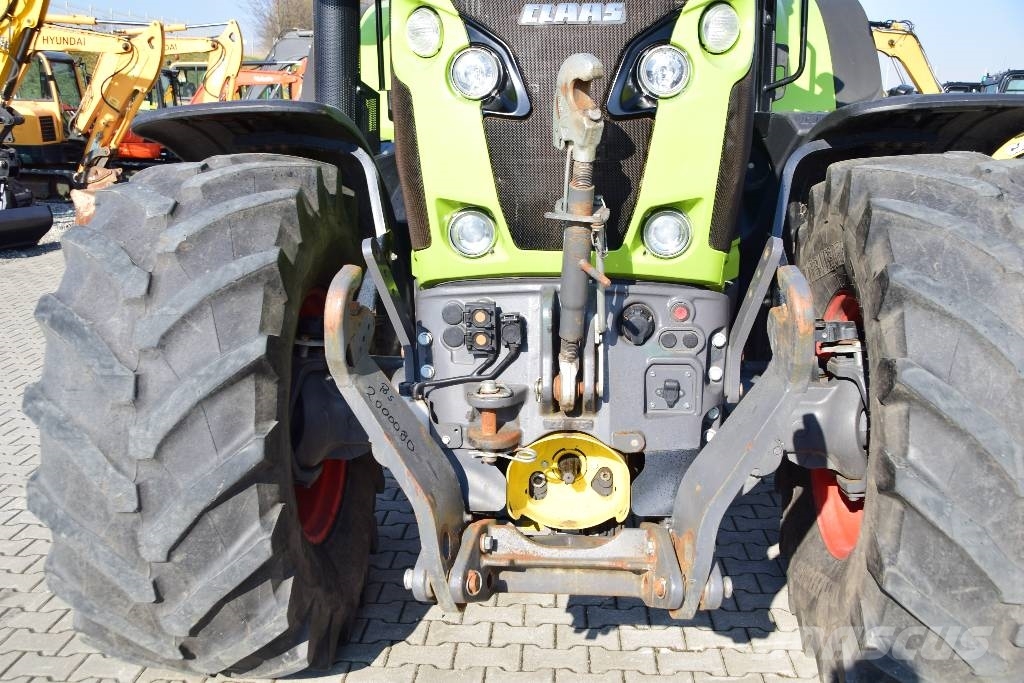 CLAAS 810 Axion CMATIC Tractores