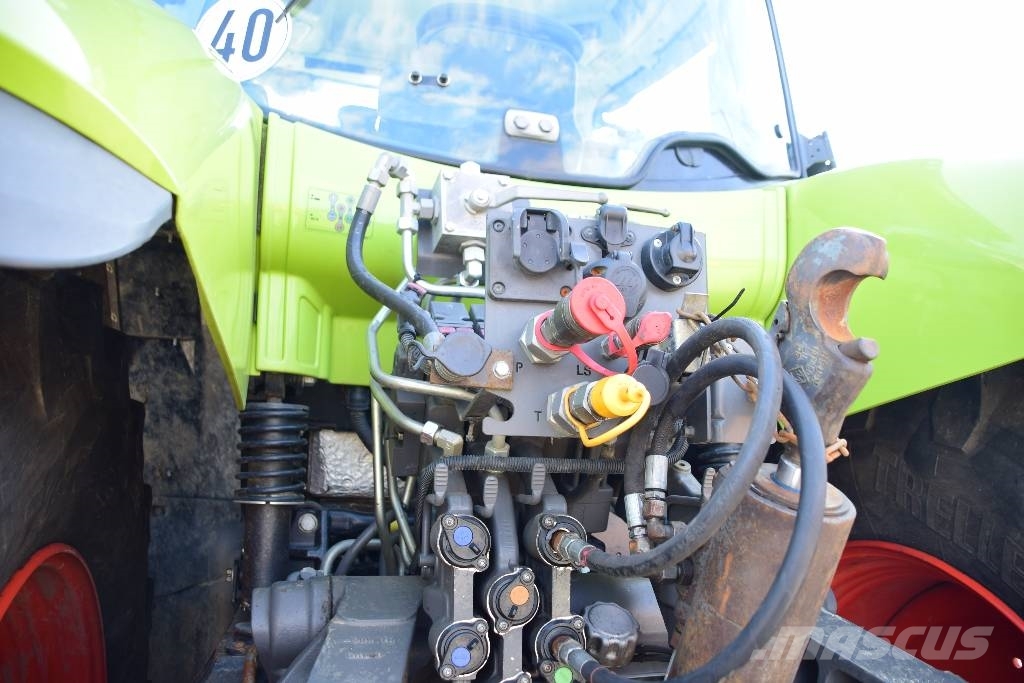 CLAAS 810 Axion CMATIC Tractores
